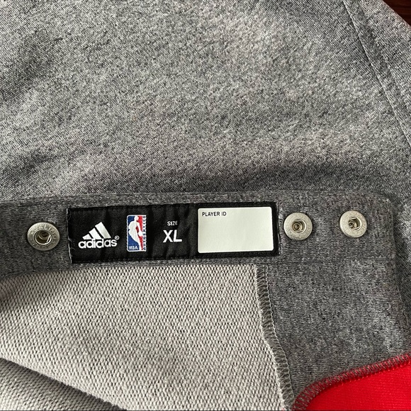 Toronto Raptors Team issued warm up jacket - Picture 3 of 5